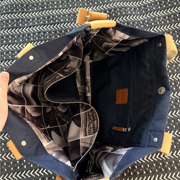 Nixon Navy and Tan Messenger Bag - Picture 2 of 3